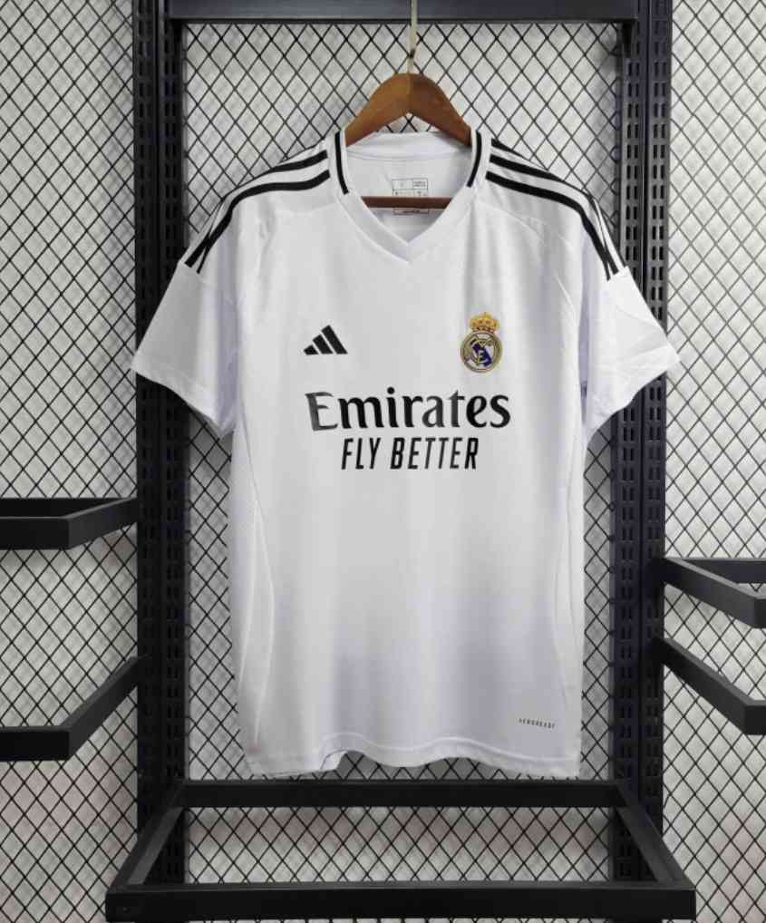 Camisa del Real Madrid Versión FANS 2024-2025 TALLA M