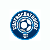 Cuatro Cuatro Dos