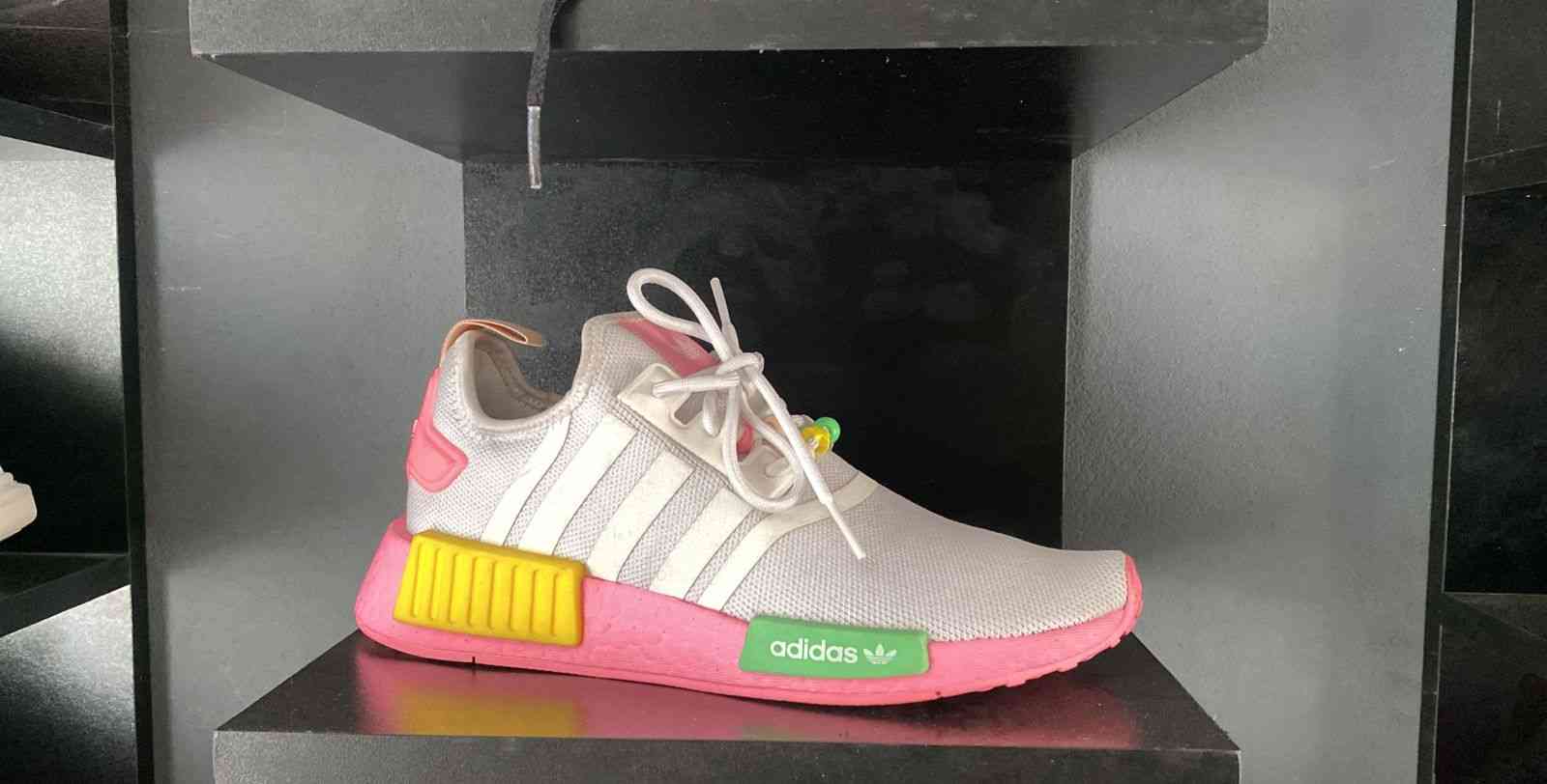 Adidas NMD R1 Women Linen Vapour Pink White casual